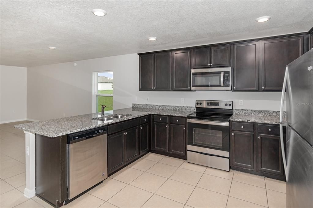 For Sale: $339,900 (4 beds, 2 baths, 1842 Square Feet)