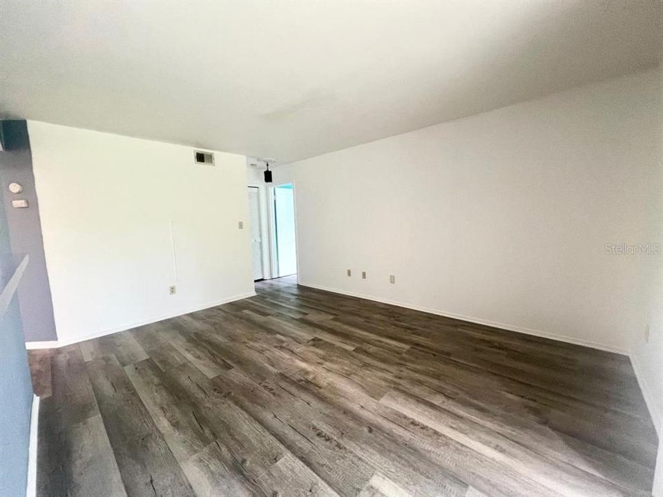 For Rent: $1,400 (1 beds, 1 baths, 684 Square Feet)