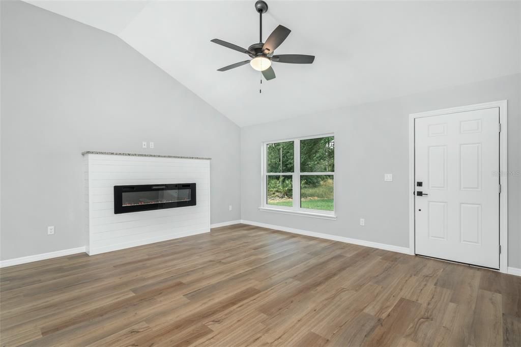 For Sale: $329,900 (3 beds, 2 baths, 1445 Square Feet)