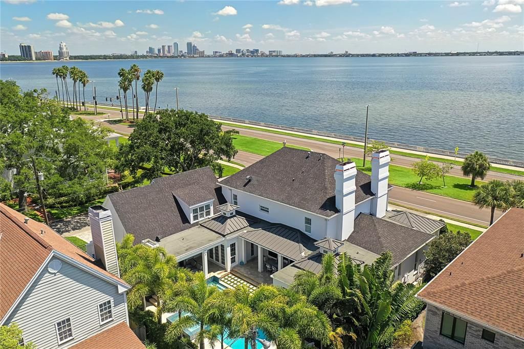 For Sale: $6,690,000 (5 beds, 4 baths, 4973 Square Feet)