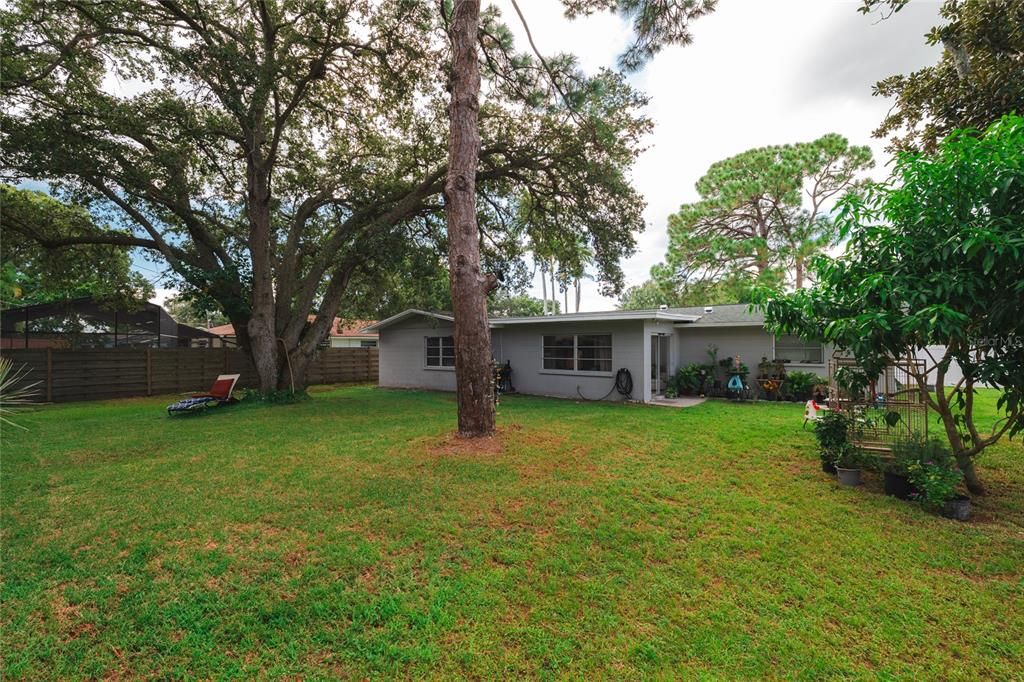 For Sale: $445,000 (3 beds, 2 baths, 1738 Square Feet)