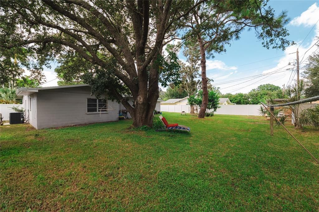 For Sale: $445,000 (3 beds, 2 baths, 1738 Square Feet)