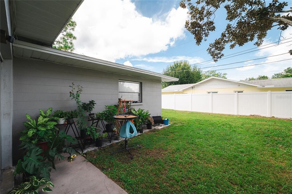 For Sale: $445,000 (3 beds, 2 baths, 1738 Square Feet)