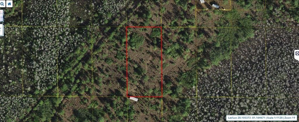 На продажу: $29,000 (1.24 acres)