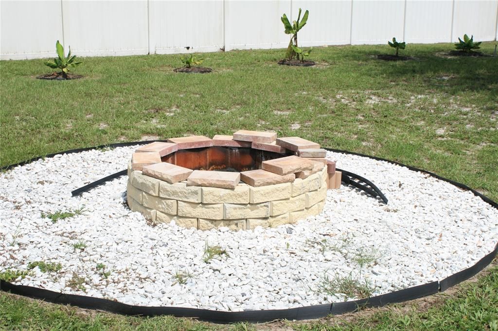 FIRE PIT