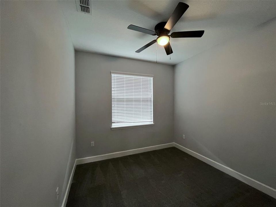 For Rent: $2,050 (3 beds, 2 baths, 1700 Square Feet)