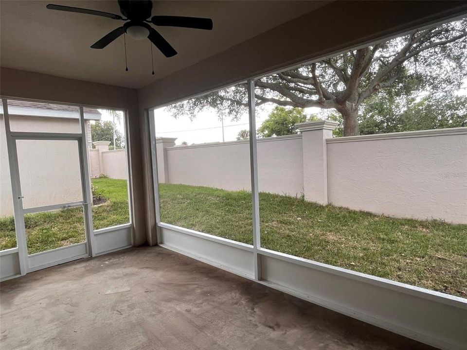 For Rent: $2,050 (3 beds, 2 baths, 1700 Square Feet)