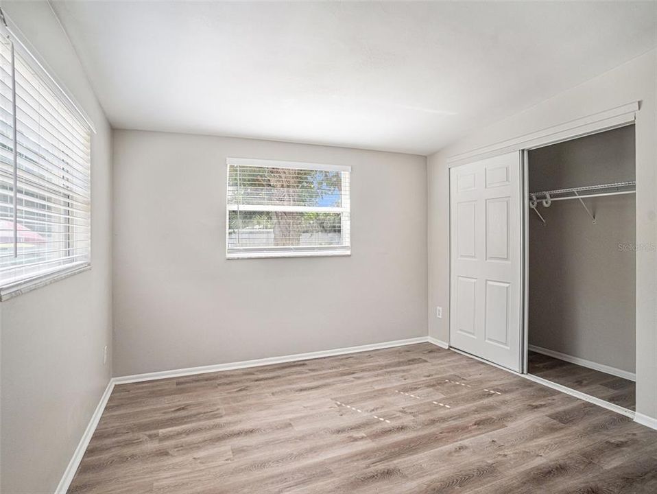 For Sale: $389,900 (3 beds, 2 baths, 1275 Square Feet)