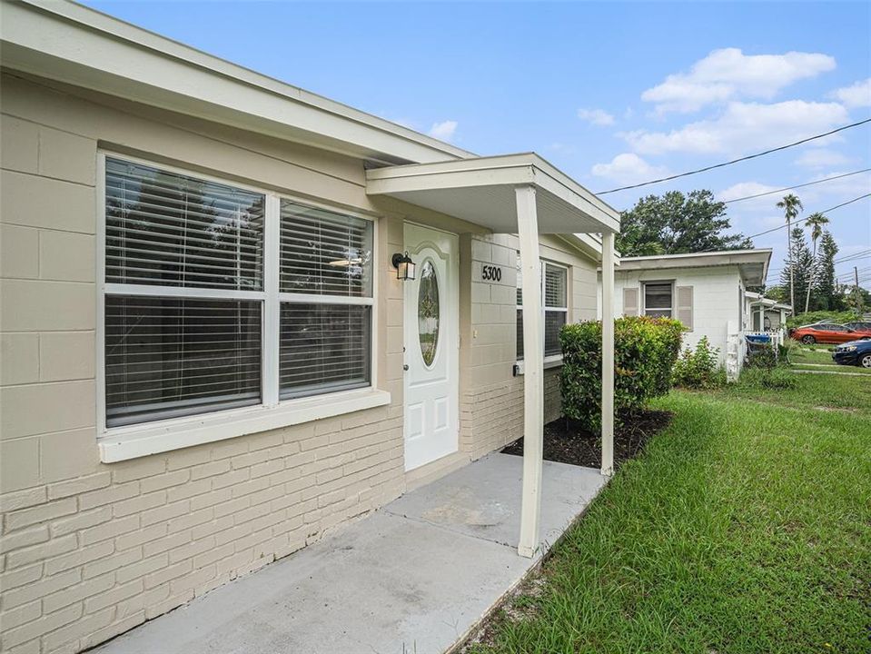 For Sale: $389,900 (3 beds, 2 baths, 1275 Square Feet)