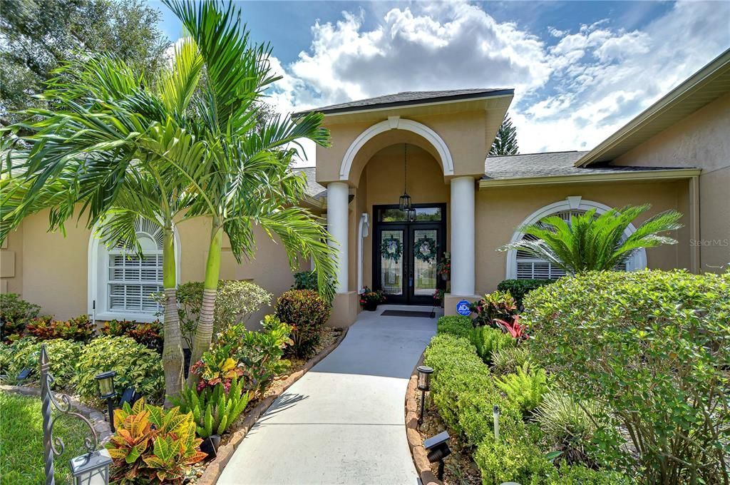 Charming front entrance with paver accented entranceway!