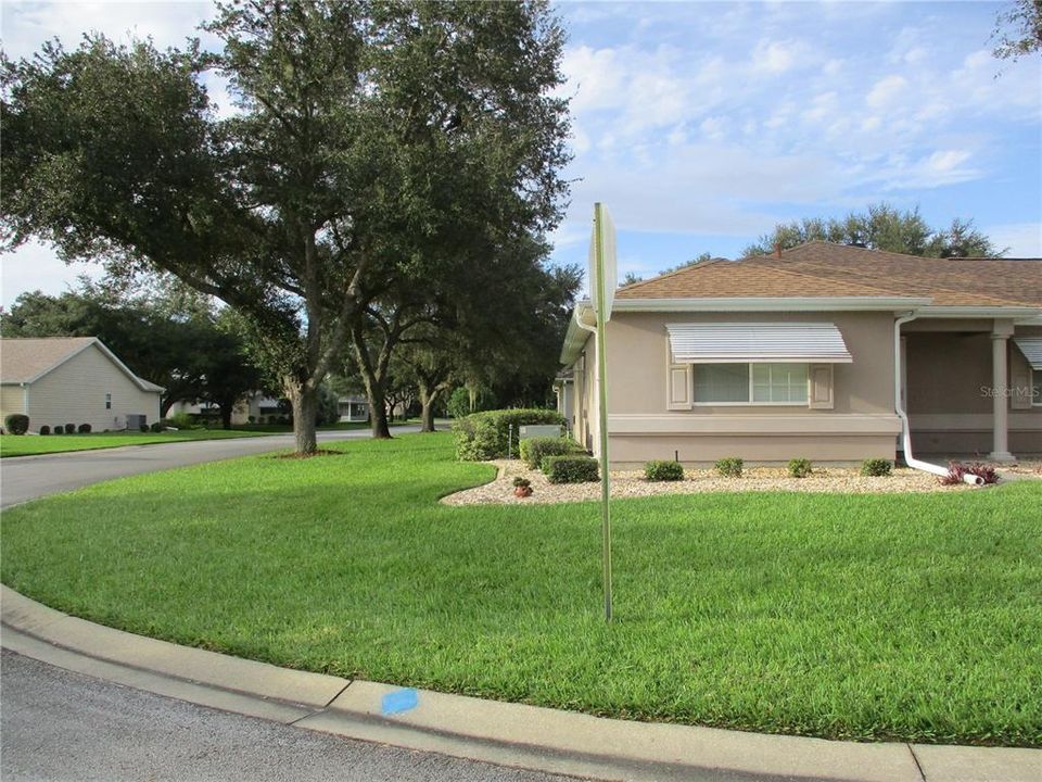 For Sale: $289,000 (2 beds, 2 baths, 1946 Square Feet)