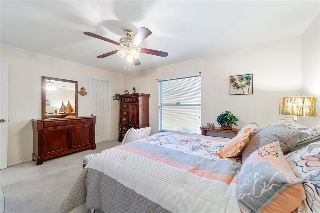 For Sale: $235,000 (2 beds, 2 baths, 1441 Square Feet)