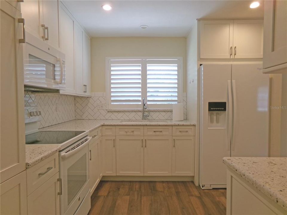 For Sale: $429,900 (3 beds, 1 baths, 1422 Square Feet)