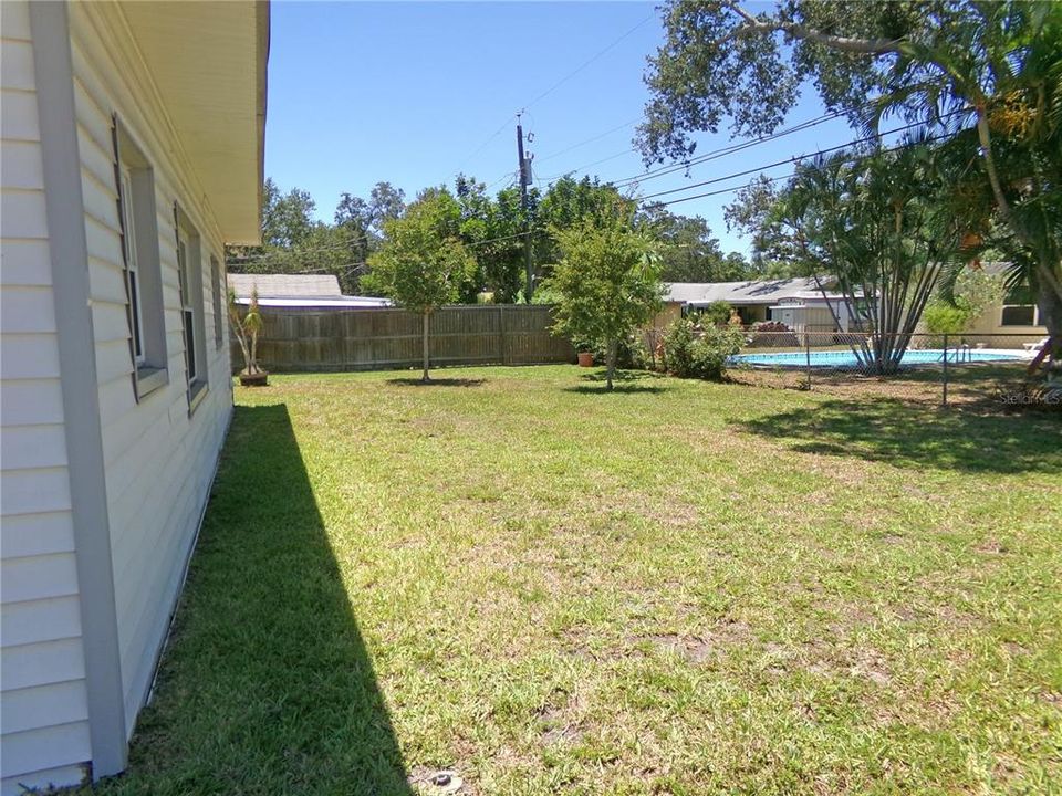 For Sale: $429,900 (3 beds, 1 baths, 1422 Square Feet)