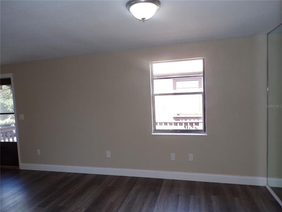 For Rent: $1,300 (2 beds, 2 baths, 960 Square Feet)