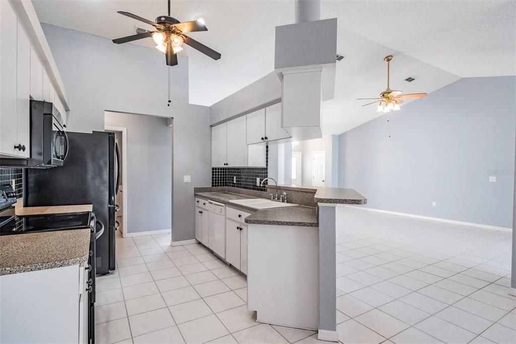 For Sale: $379,000 (3 beds, 2 baths, 2250 Square Feet)