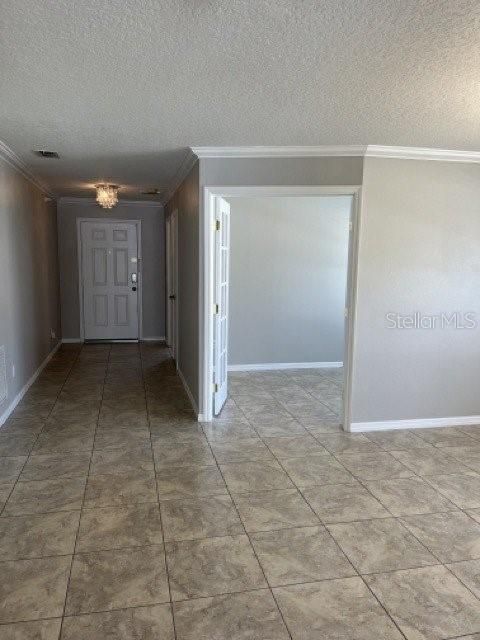 For Rent: $2,750 (4 beds, 2 baths, 1929 Square Feet)