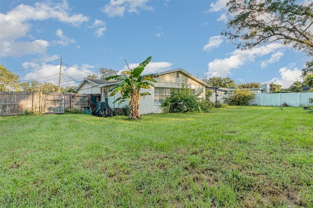 For Sale: $360,000 (3 beds, 1 baths, 1692 Square Feet)