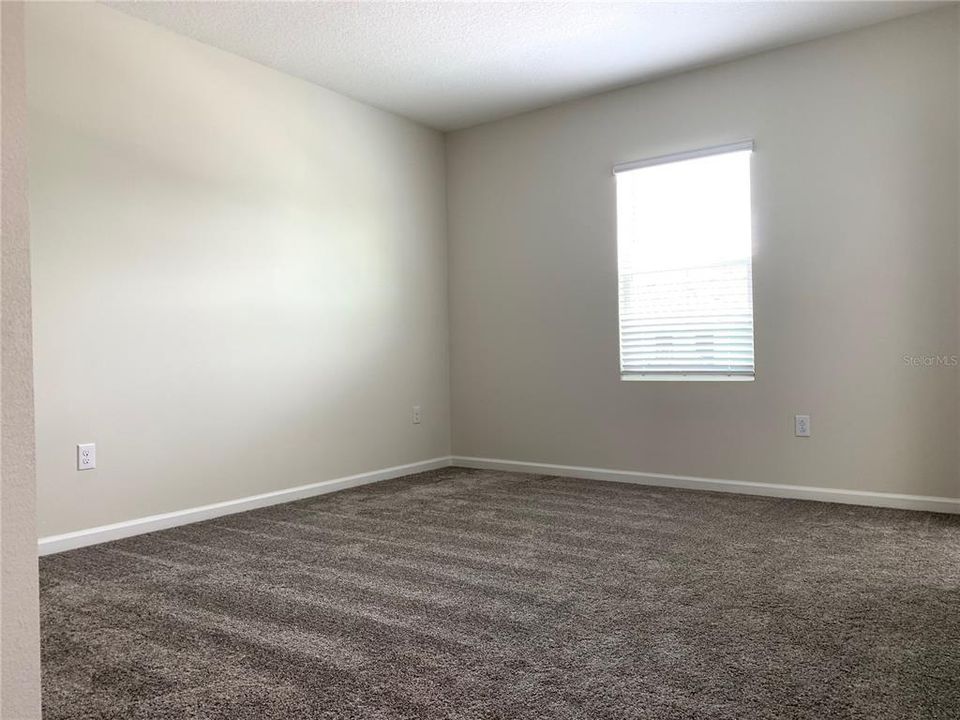 For Rent: $2,400 (3 beds, 2 baths, 1685 Square Feet)