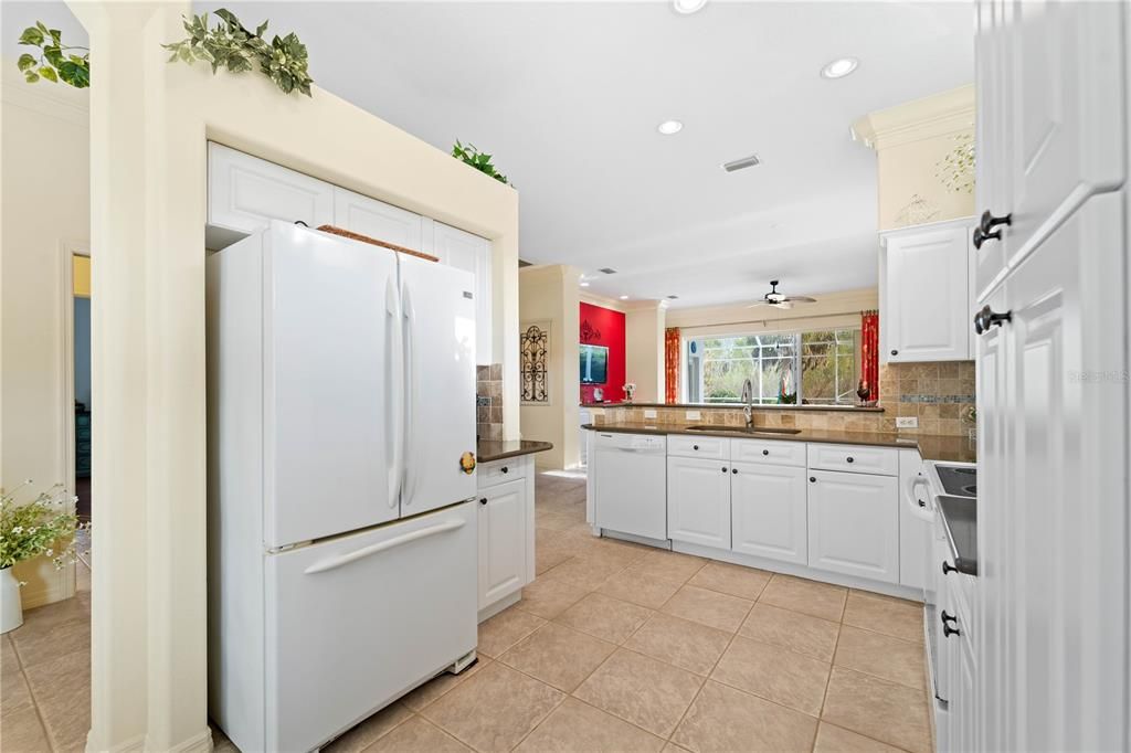 For Sale: $449,000 (3 beds, 2 baths, 1584 Square Feet)