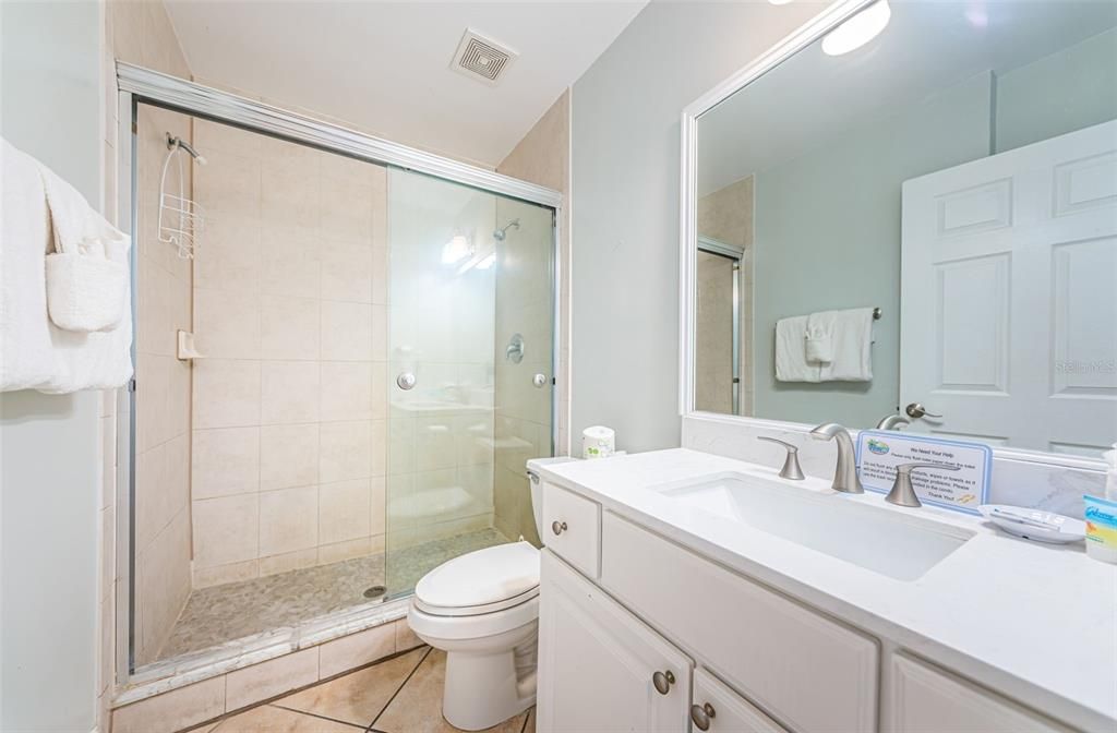 For Sale: $485,000 (2 beds, 1 baths, 950 Square Feet)