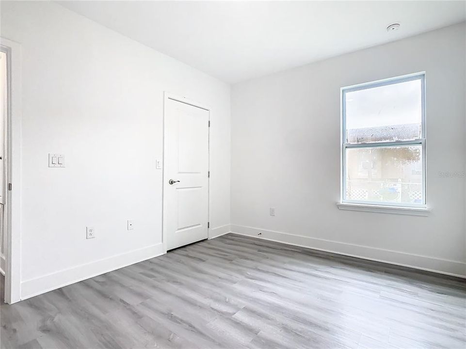 For Sale: $325,000 (3 beds, 2 baths, 1418 Square Feet)