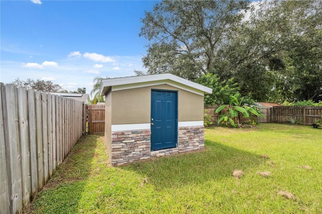 For Sale: $335,000 (3 beds, 2 baths, 1028 Square Feet)