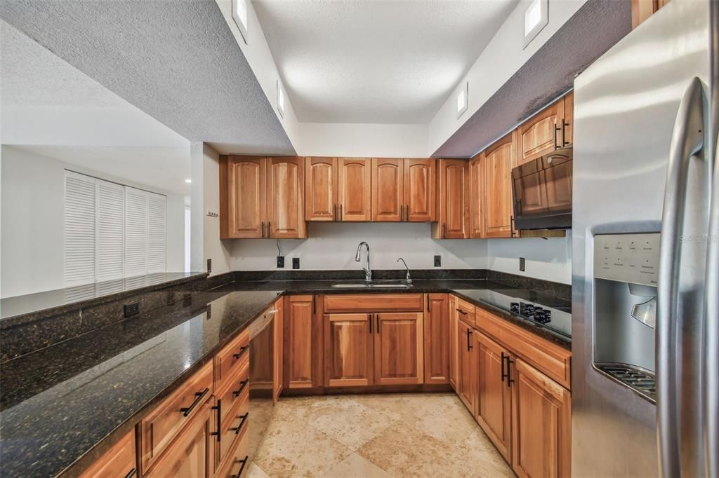 For Rent: $2,700 (2 beds, 2 baths, 1395 Square Feet)