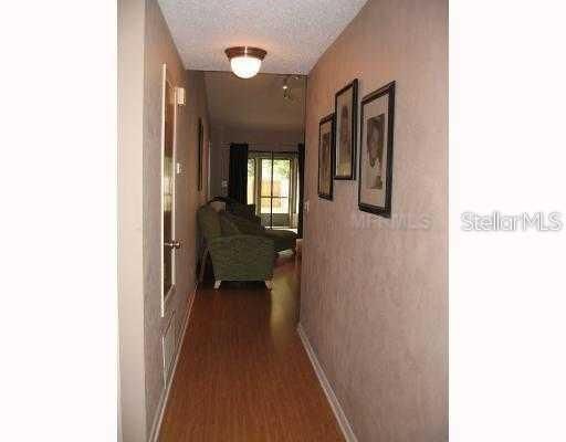 For Rent: $1,900 (2 beds, 2 baths, 1050 Square Feet)