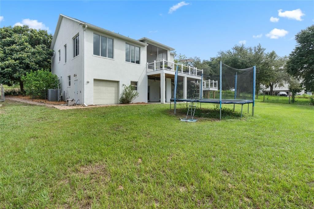 Active With Contract: $750,000 (3 beds, 2 baths, 2484 Square Feet)