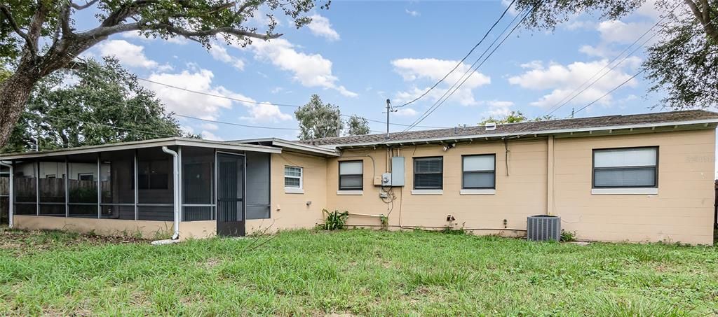 For Sale: $339,900 (3 beds, 2 baths, 1374 Square Feet)