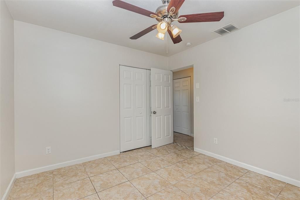 For Sale: $339,900 (3 beds, 2 baths, 1374 Square Feet)