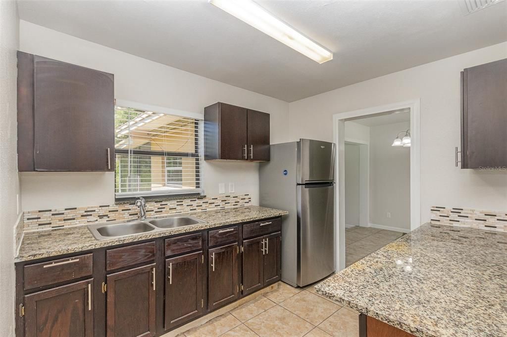 For Sale: $339,900 (3 beds, 2 baths, 1374 Square Feet)