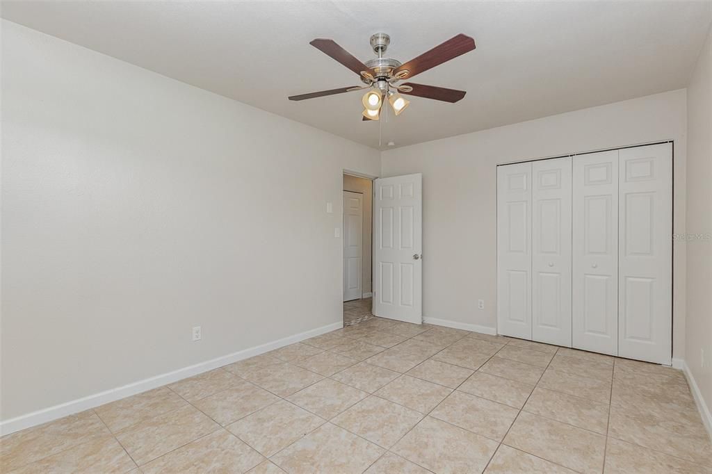 For Sale: $339,900 (3 beds, 2 baths, 1374 Square Feet)