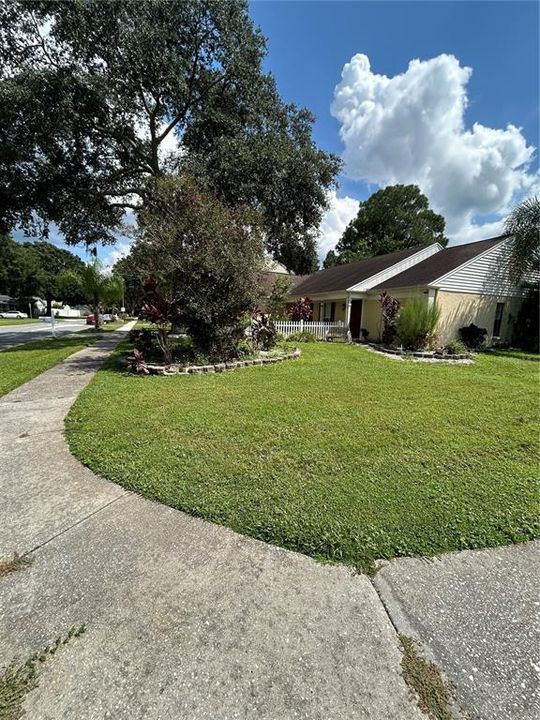 For Sale: $530,000 (3 beds, 2 baths, 1643 Square Feet)