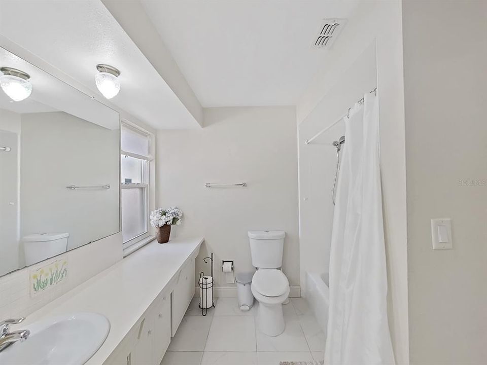 En Venta: $625,000 (3 camas, 2 baños, 1716 Pies cuadrados)