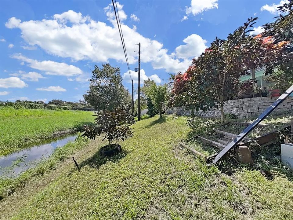 For Sale: $625,000 (3 beds, 2 baths, 1716 Square Feet)