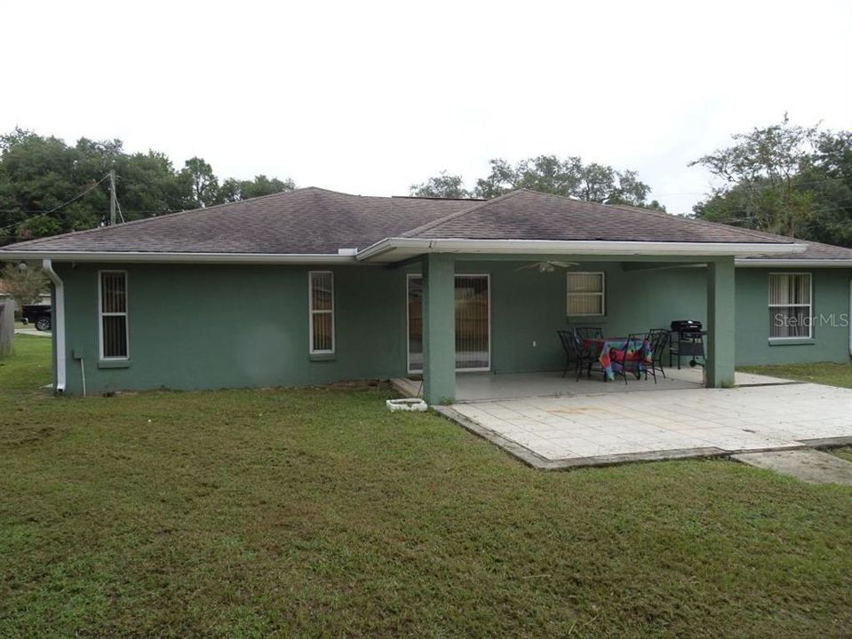 For Rent: $1,800 (3 beds, 2 baths, 1456 Square Feet)