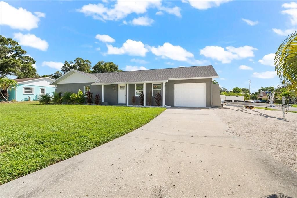 For Sale: $515,000 (3 beds, 2 baths, 1223 Square Feet)