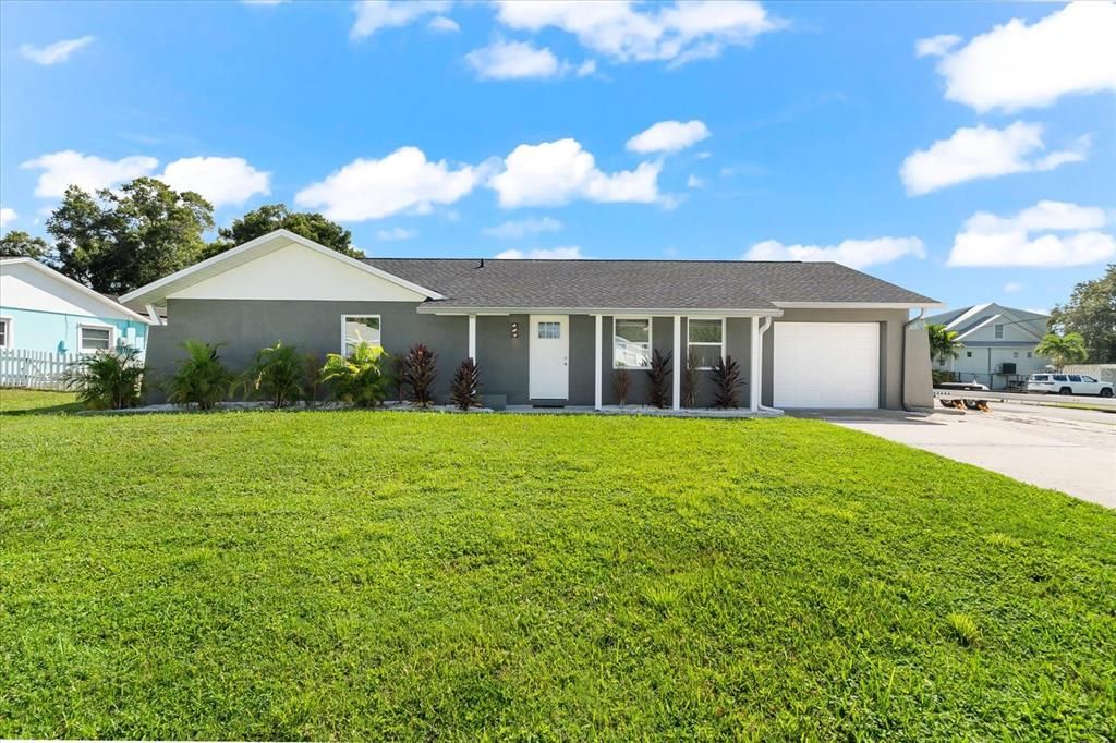 For Sale: $515,000 (3 beds, 2 baths, 1223 Square Feet)