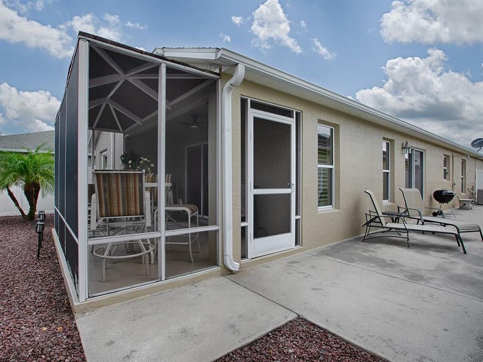 For Sale: $399,000 (3 beds, 2 baths, 1392 Square Feet)