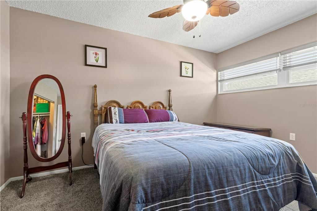 For Sale: $239,900 (2 beds, 2 baths, 1107 Square Feet)