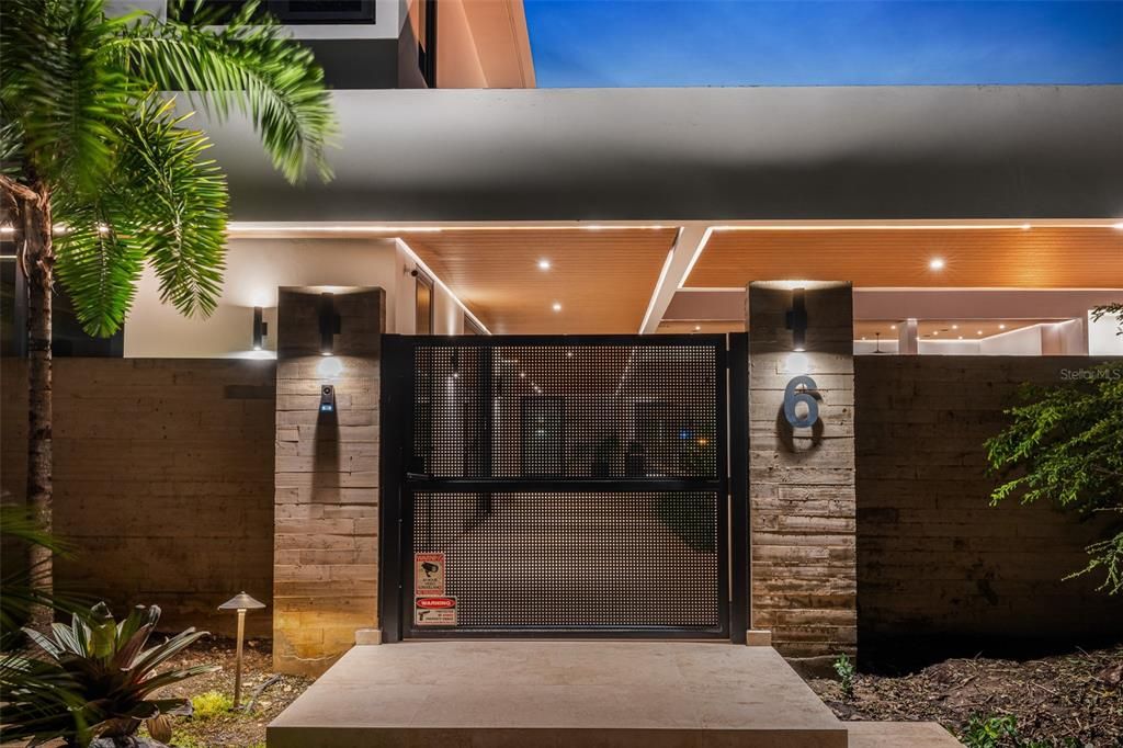 Bright entrance with LED Lighting