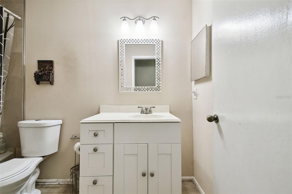 2nd bathroom