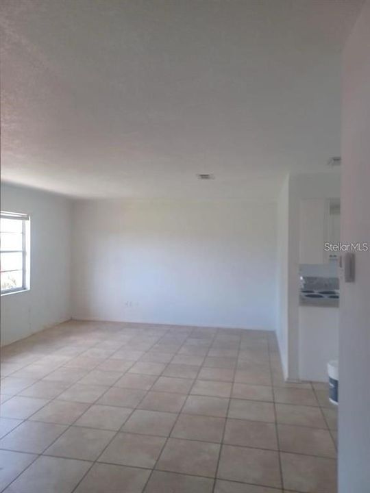 For Rent: $1,800 (2 beds, 2 baths, 1050 Square Feet)