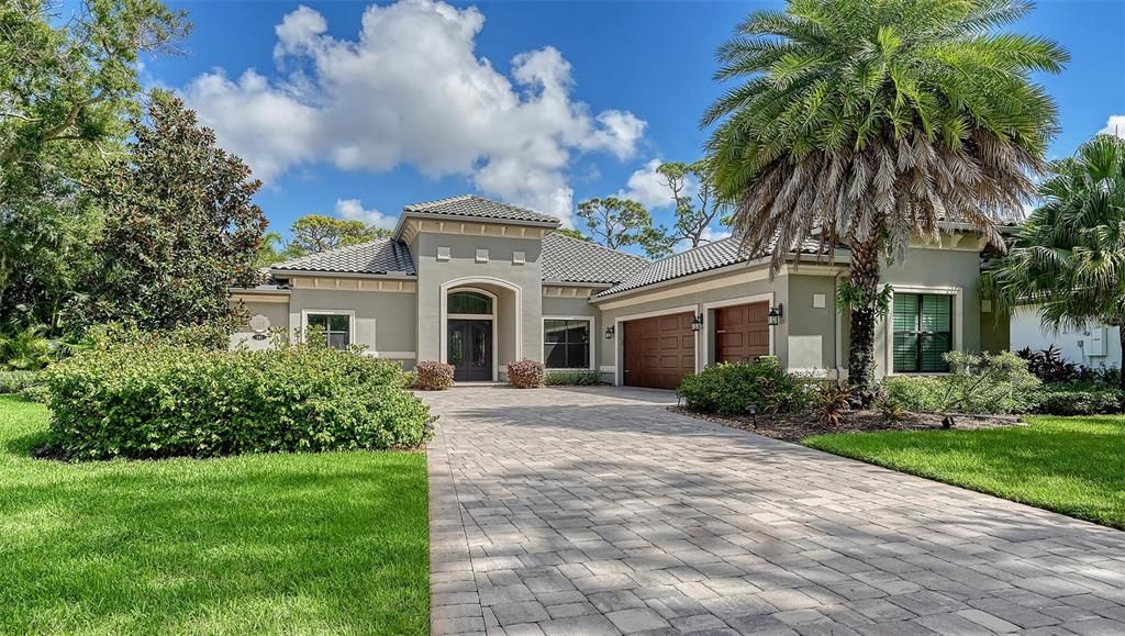 For Sale: $1,850,000 (3 beds, 3 baths, 3118 Square Feet)