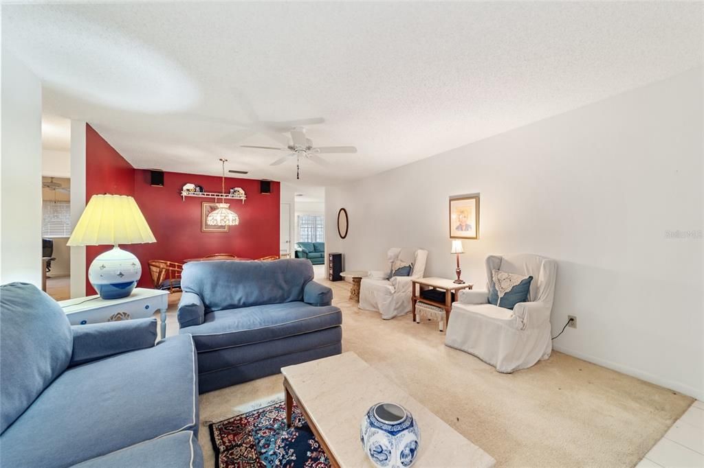 For Sale: $157,000 (2 beds, 2 baths, 1541 Square Feet)