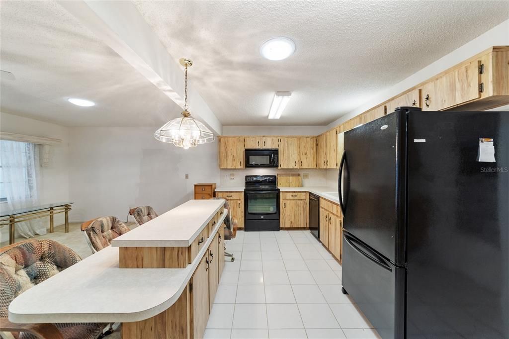 For Sale: $157,000 (2 beds, 2 baths, 1541 Square Feet)