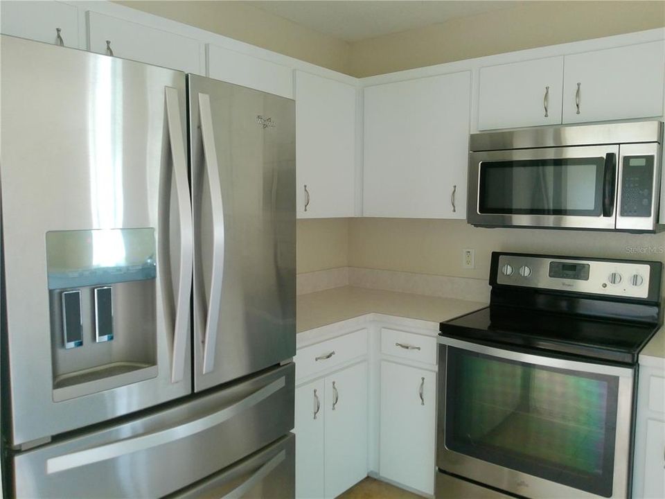 For Rent: $1,800 (3 beds, 2 baths, 1231 Square Feet)