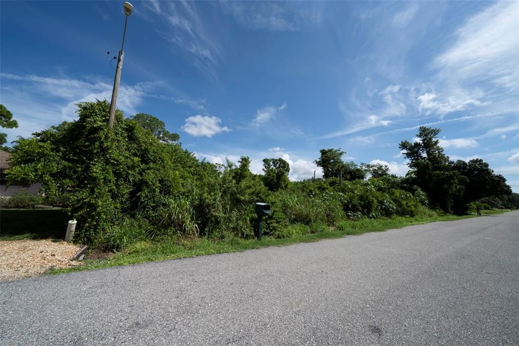 En Venta: $71,000 (0.18 acres)